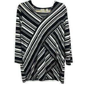 Chicos Tunic Top 3 US XL Black White Mixed Print Layered 3/4 Sleeve Stretch Art